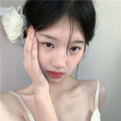 毛衣女郎
